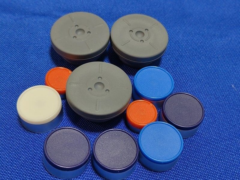 13mm 20mm 28mm 32mm Grauer pharmazeutischer Chlorobutylbutylkautschukverschluss für Glas-Injektionsflasche Impfstoffflasche