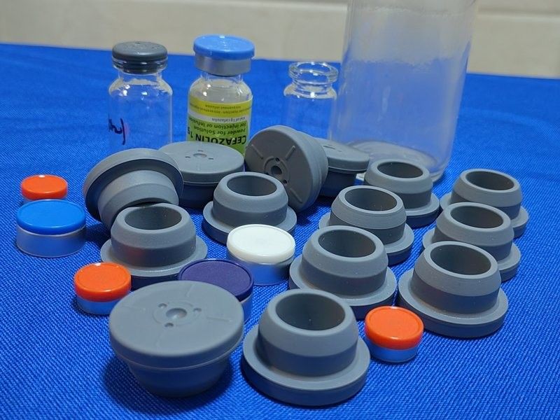 28 mm 32 mm Ethylenoxid Sterilisierte medizinische Verbrauchsmaterialien Bromo Butyl Gummiverschlüsse für Glas-Injektionsflaschen