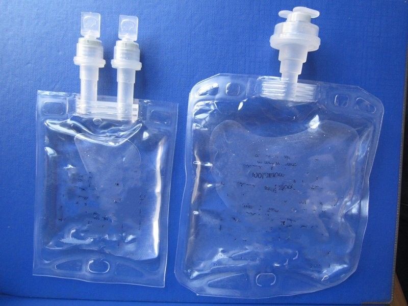 500 ml 1000 ml Natriumchlorid Salzlösung Infusionsbeutel intravenöser Einfachanschluss Nicht-PVC IV-Flüssigkeitsbeutel mit Euro-Kappe