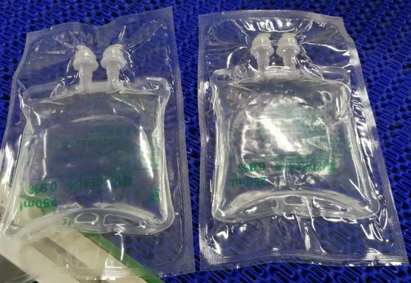 100 ml 250 ml 500 ml Salzlösung Infusionsbeutel PVC Infusionsbeutel Medizinischer Einwegbehälter Druck IV Nicht-PVC-Infusionsbeutel